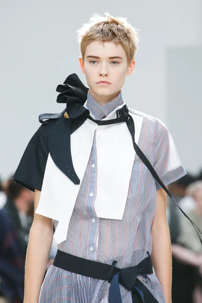 Look 40